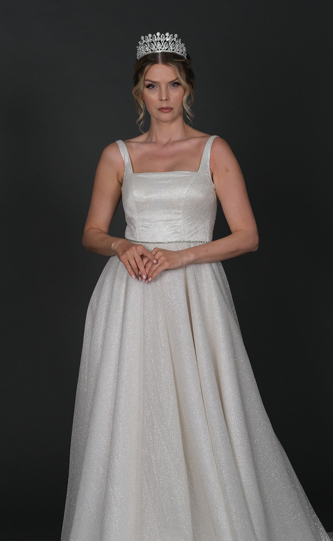 Dılay narrow skirt a line wedding dress