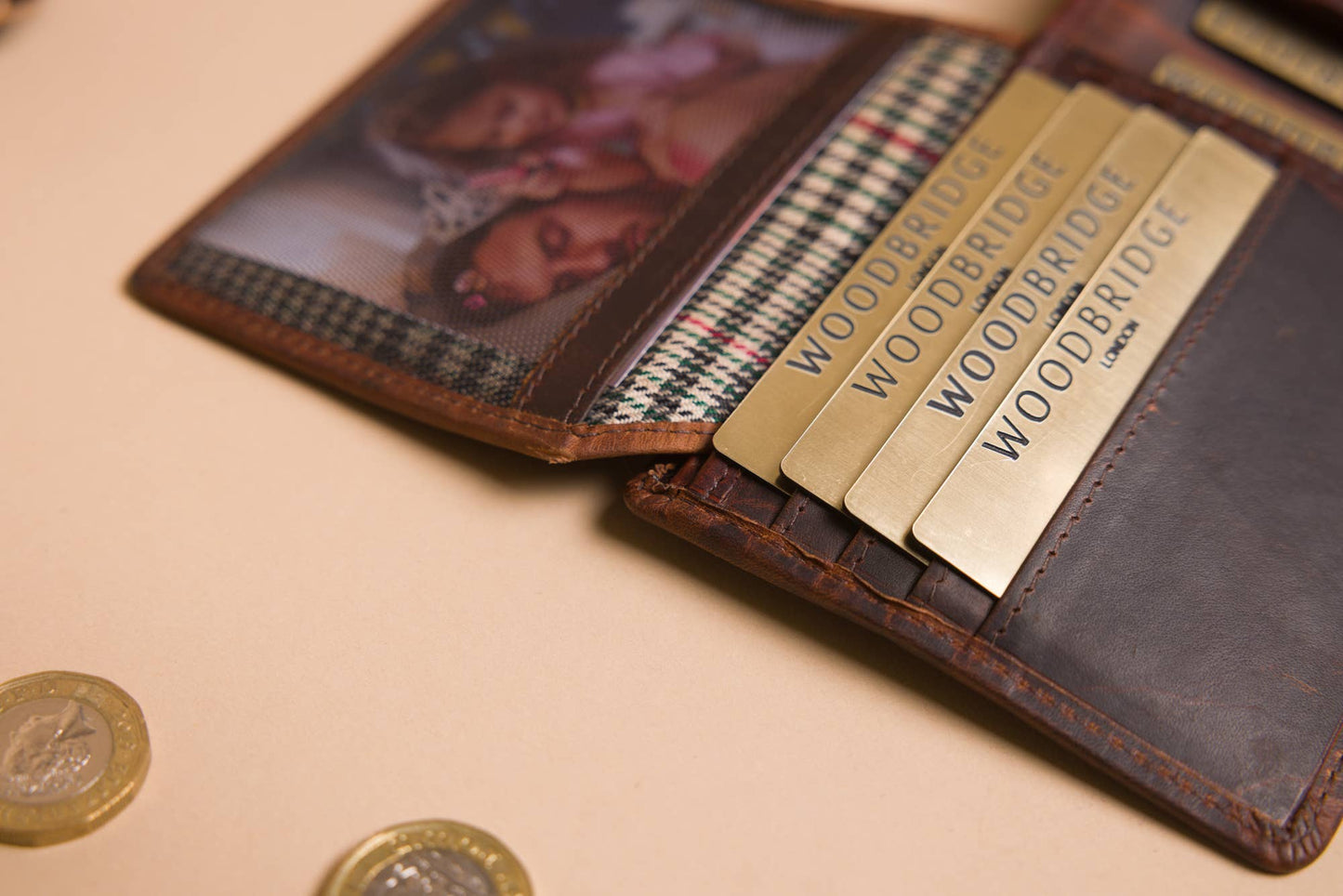 Woodbridge Men's Bifold Brown Oily Leather Wallet