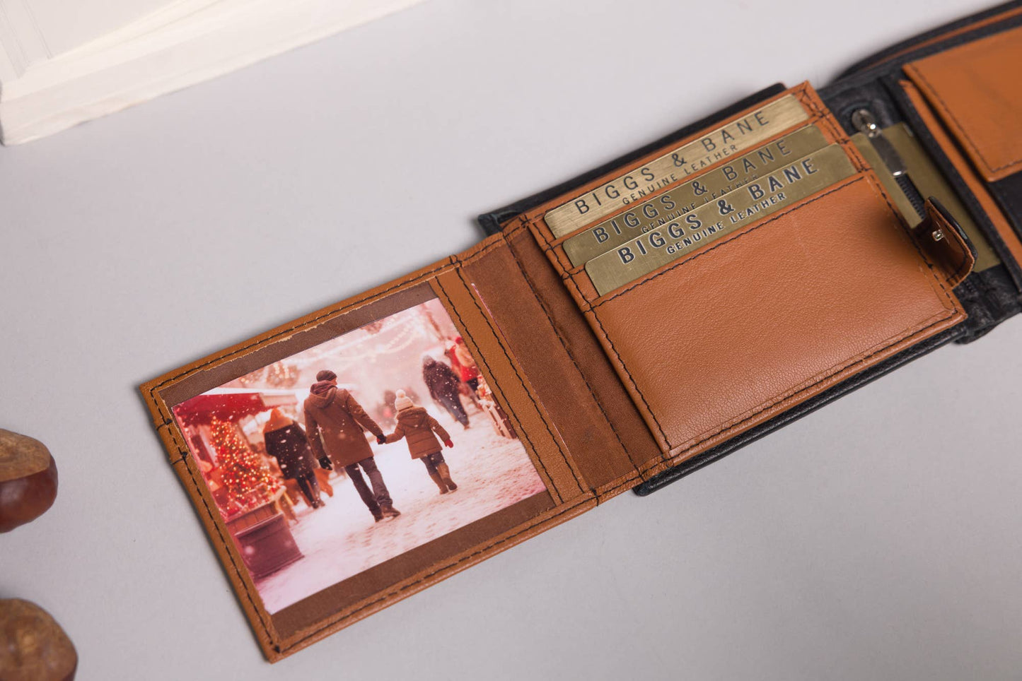 Biggs & Bane Large Capacity Men's Bifold Black & Tan Leather Wallet