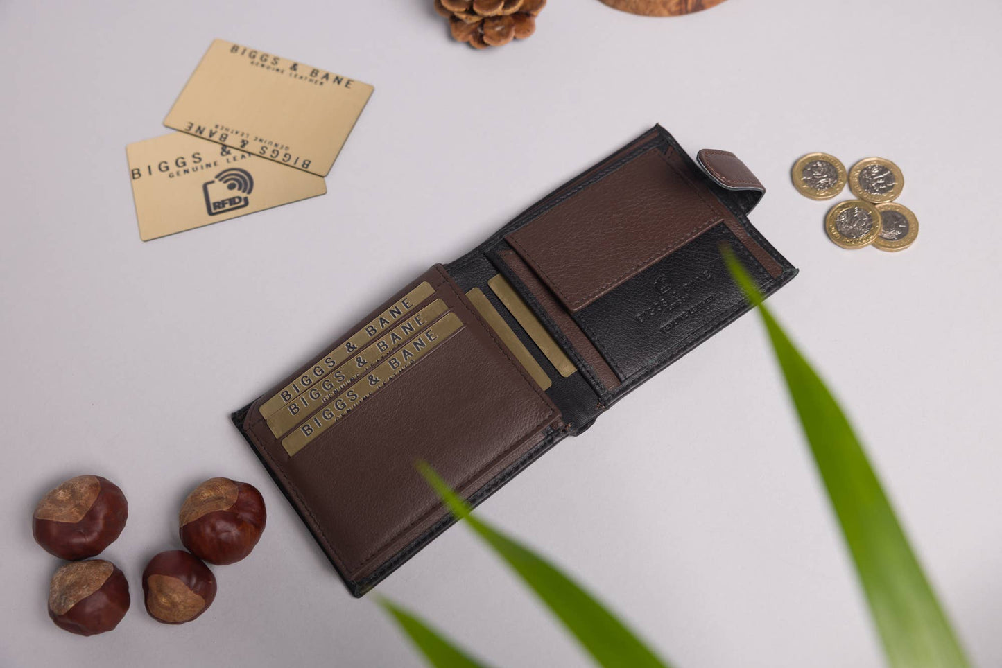 Biggs & Bane Men's Bifold Black & Dark Brown Leather Wallet With Tab Coin Pocket
