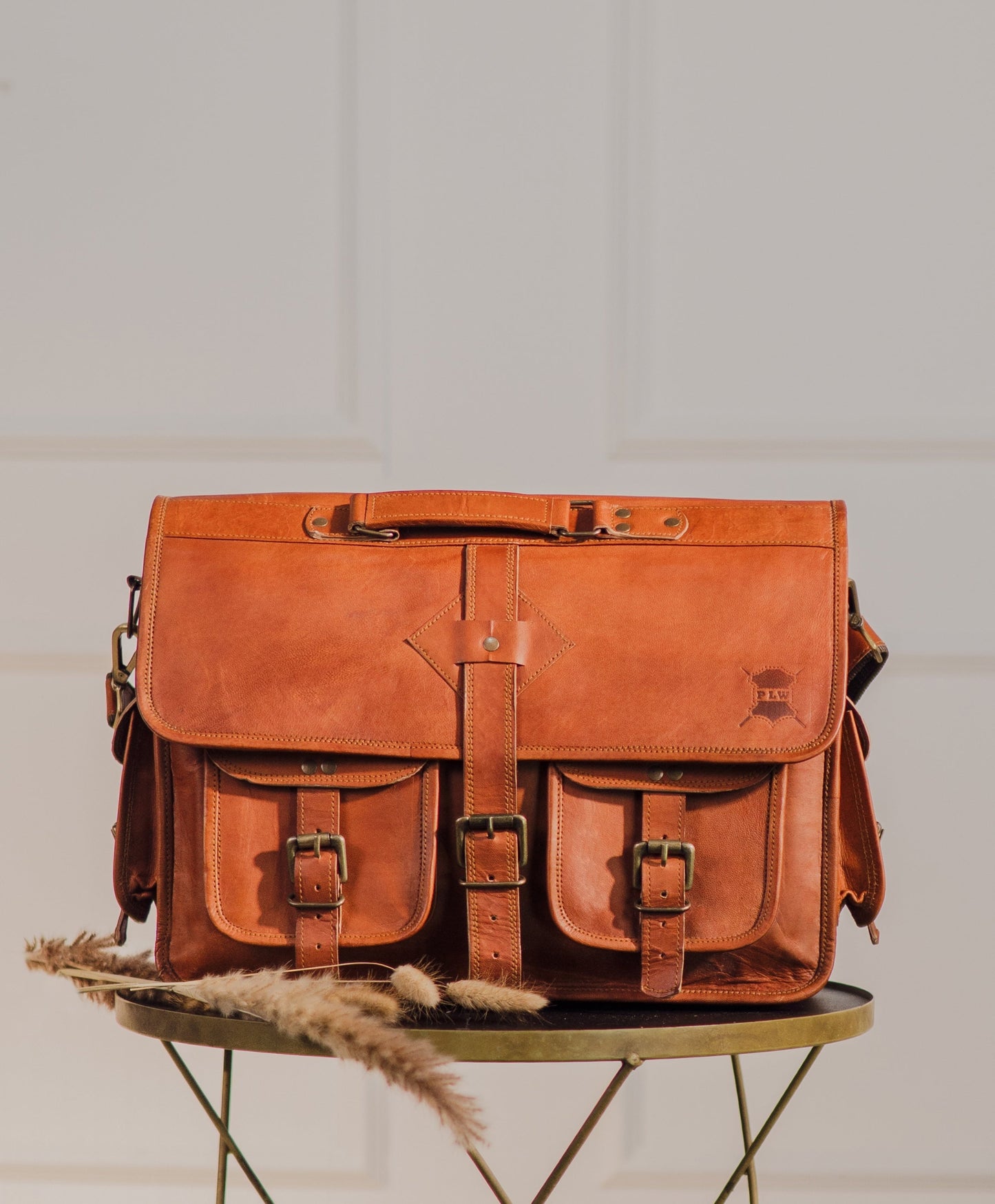 Cooper Allan Classic Brown Leather Messenger Bag