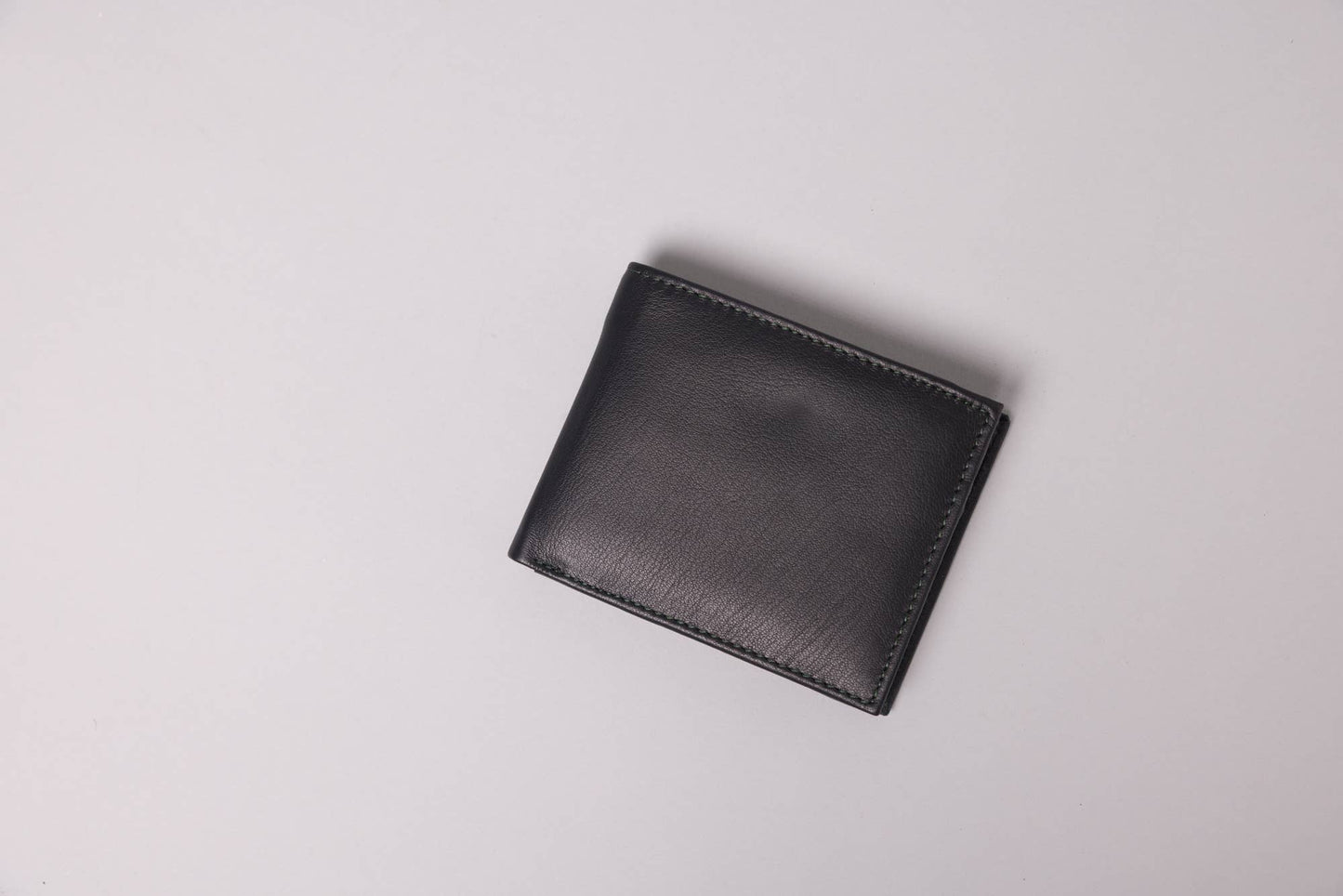 Biggs & Bane Men's Bifold Black & Green Leather Wallet With Large Zip Coin Pocket