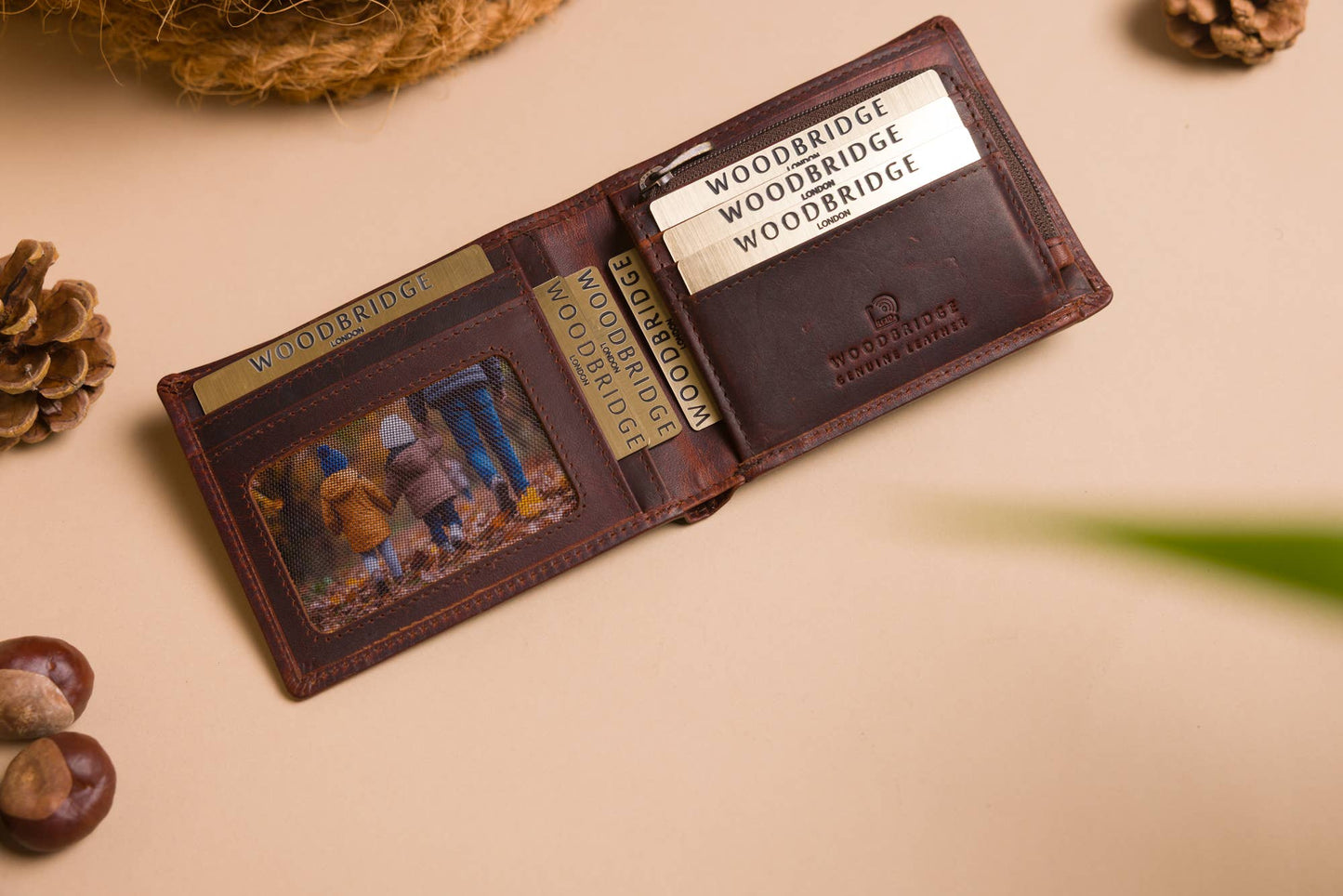 Woodbridge Men's Bifold Brown Oily Leather Wallet