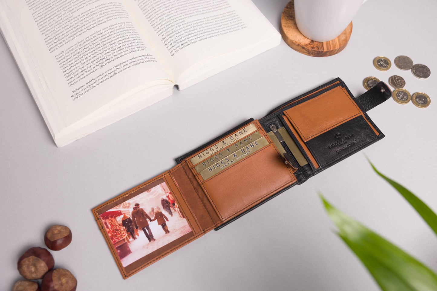Biggs & Bane Large Capacity Men's Bifold Black & Tan Leather Wallet
