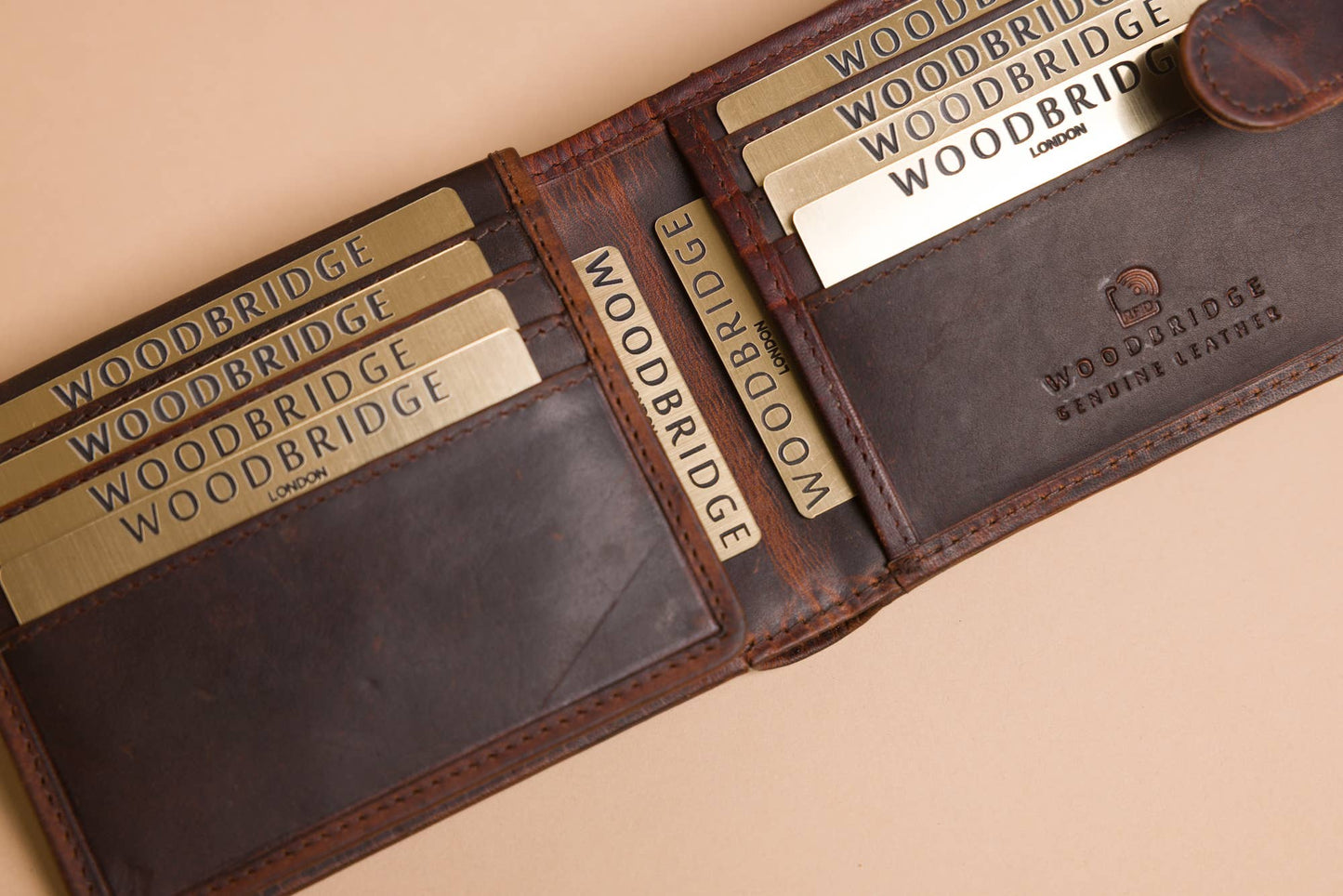 Woodbridge Men's Bifold Brown Oily Leather Wallet
