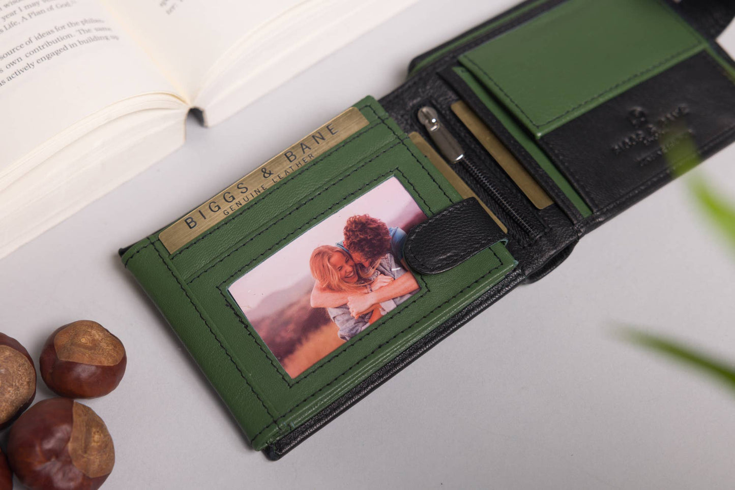 Biggs & Bane Large Capacity Men's Bifold Black & Green Leather Wallet