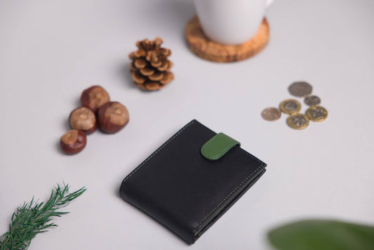 Cooper Allan Men's Bifold Black  & Green Leather Wallet With Tab Coin Pocket. 40