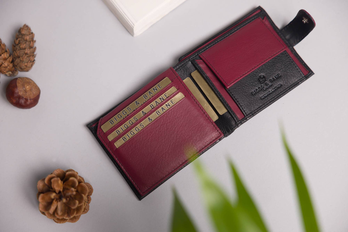 Biggs & Bane Men's Bifold Black &  Burgundy Leather Wallet With Tab Coin Pocket