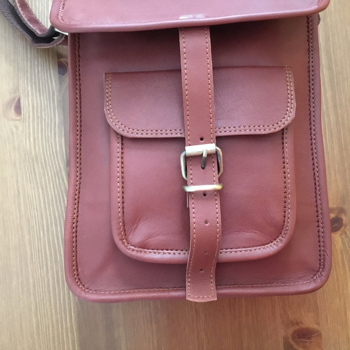 Cooper Allan Cross Body Vintage Goat Leather Bag 13'' X 10’’  MT11