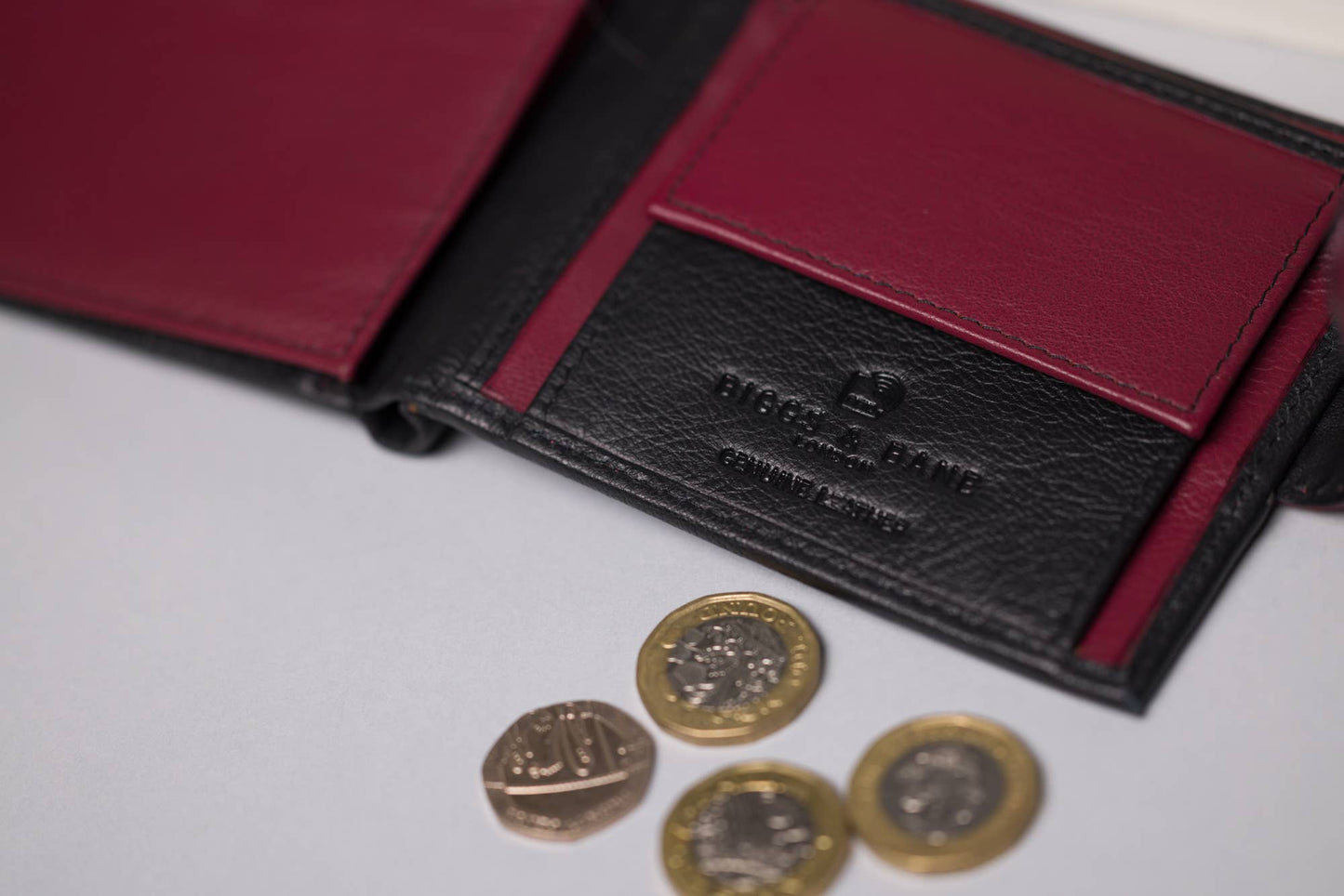 Biggs & Bane Men's Bifold Black &  Burgundy Leather Wallet With Tab Coin Pocket