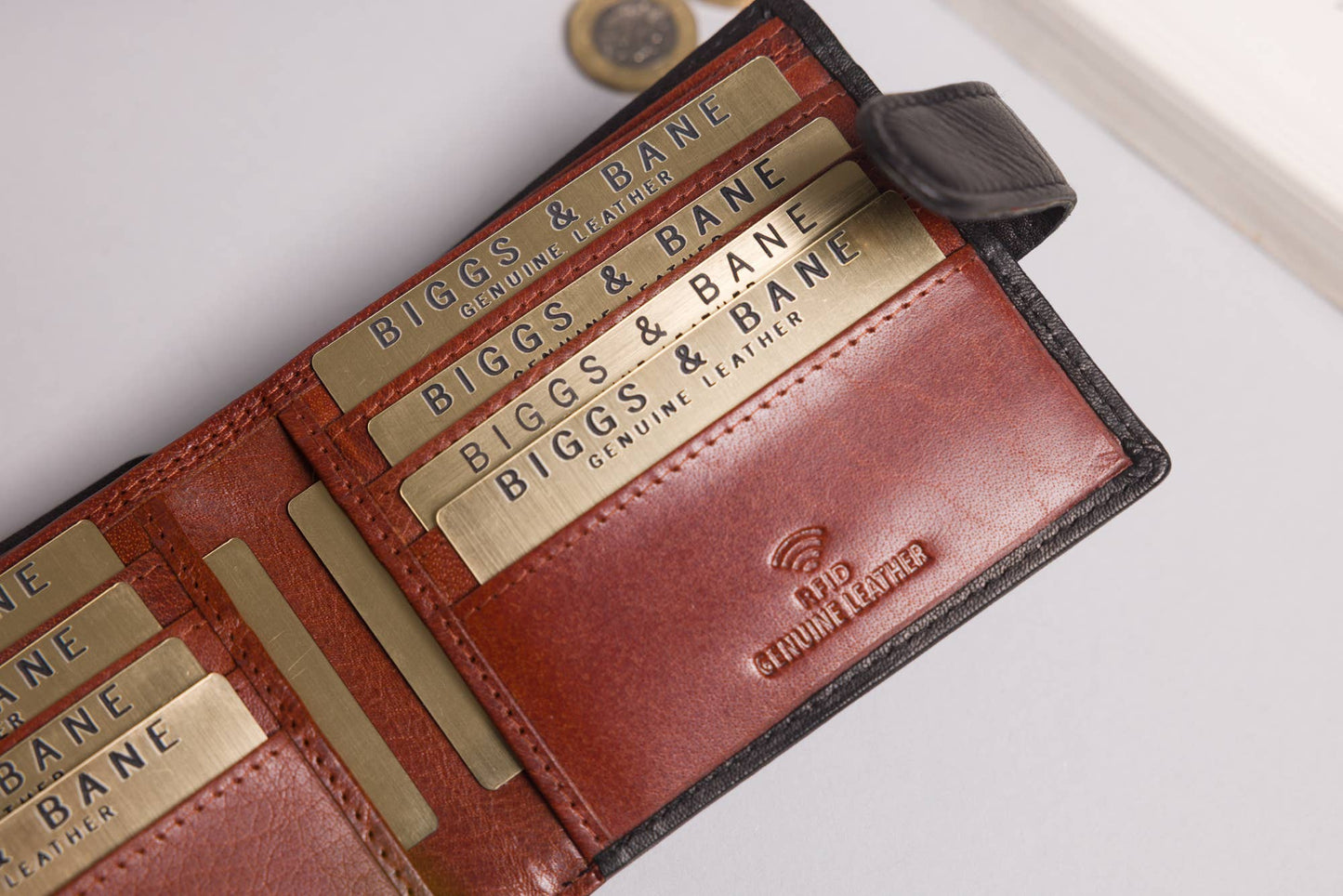 Biggs & Bane Men's Bifold Black & Brown Leather Wallet