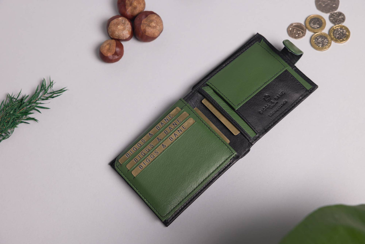 Biggs & Bane Men's Bifold Black & Green Leather Wallet With Tab Coin Pocket