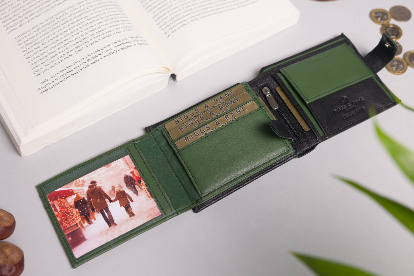 Biggs & Bane Large Capacity Men's Bifold Black & Green Leather Wallet