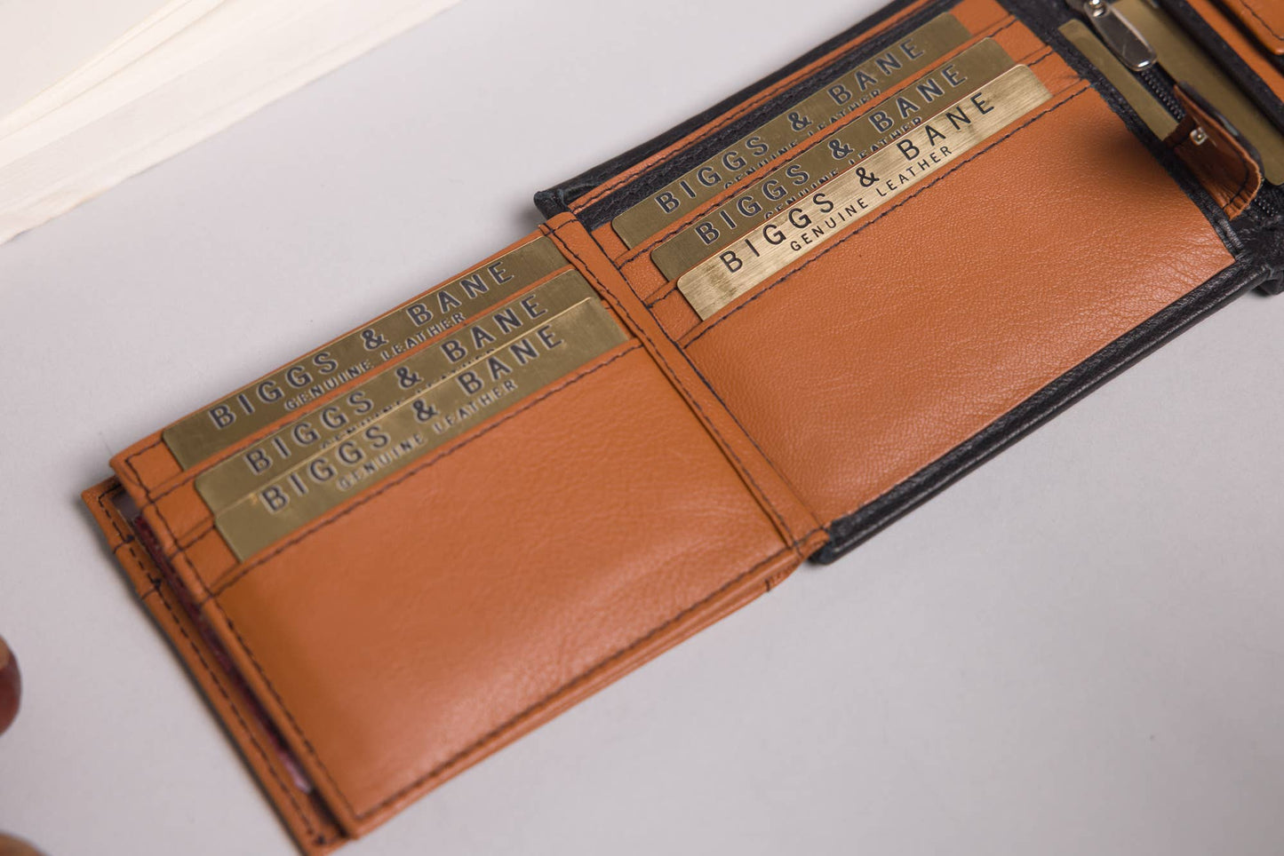 Biggs & Bane Large Capacity Men's Bifold Black & Tan Leather Wallet