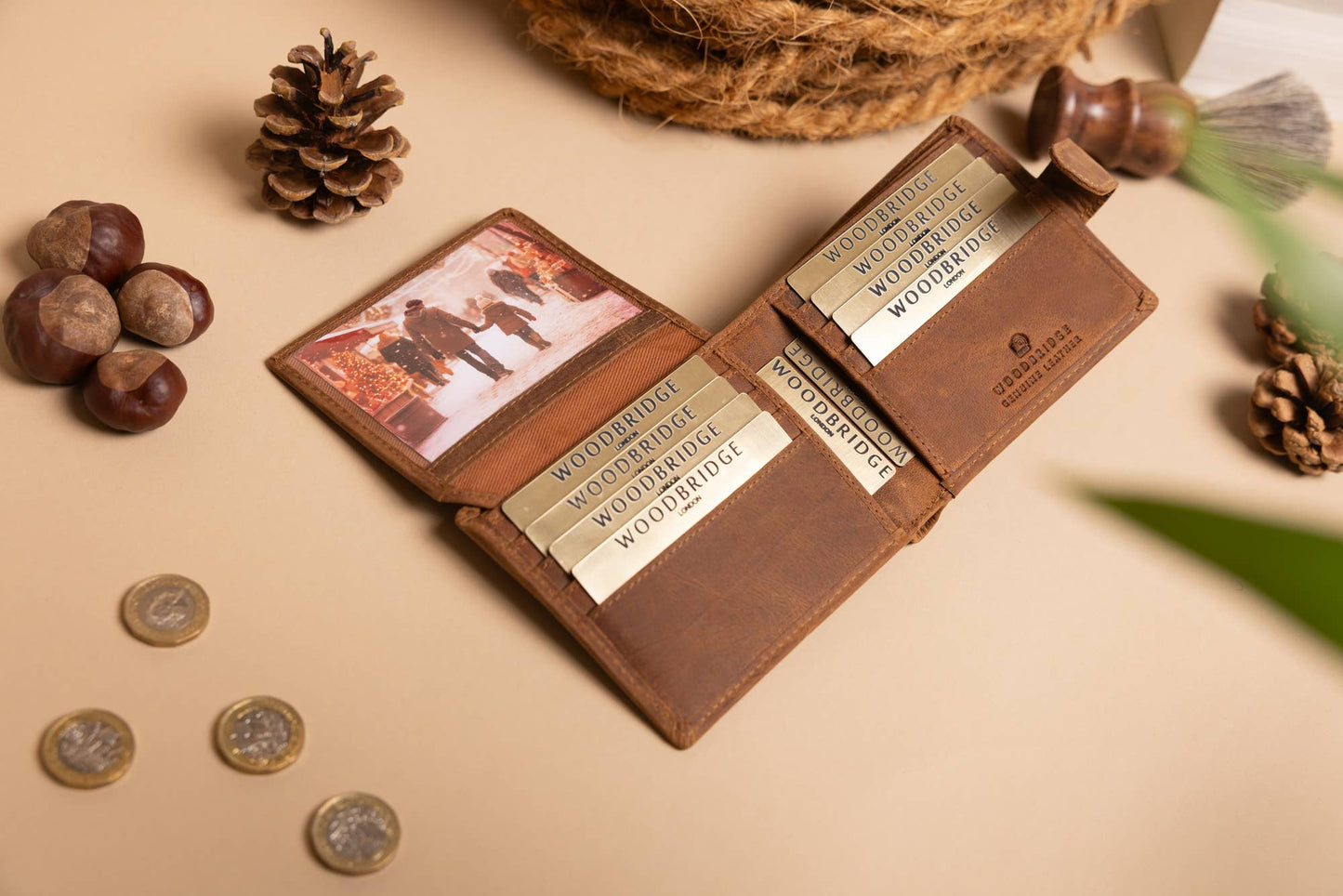 Woodbridge Men's Bifold Cognac Brown Leather Wallet With Multiple Card Slots