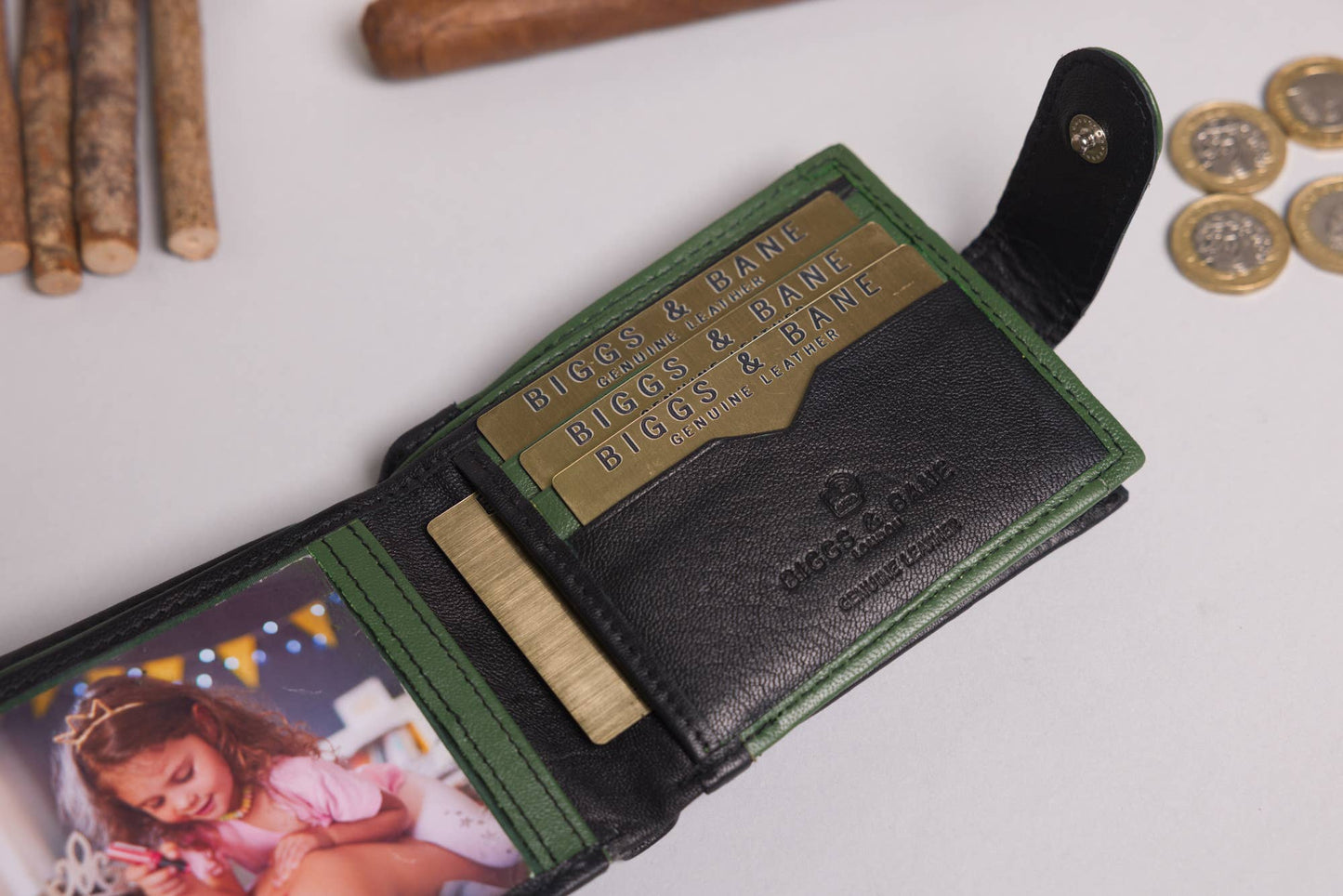 Biggs & Bane Men's Bifold Black & Green Leather Wallet With Large External Coins Pocket With Gusset