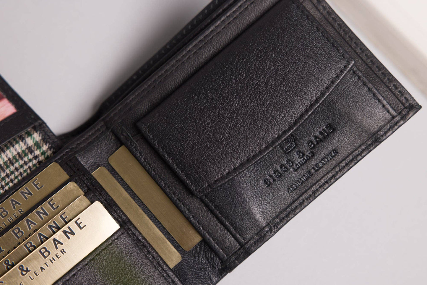Biggs & Bane Men's Bifold Black Leather Wallet