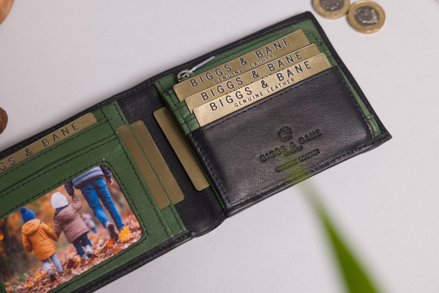 Biggs & Bane Men's Bifold Black & Green Leather Wallet With Large Zip Coin Pocket