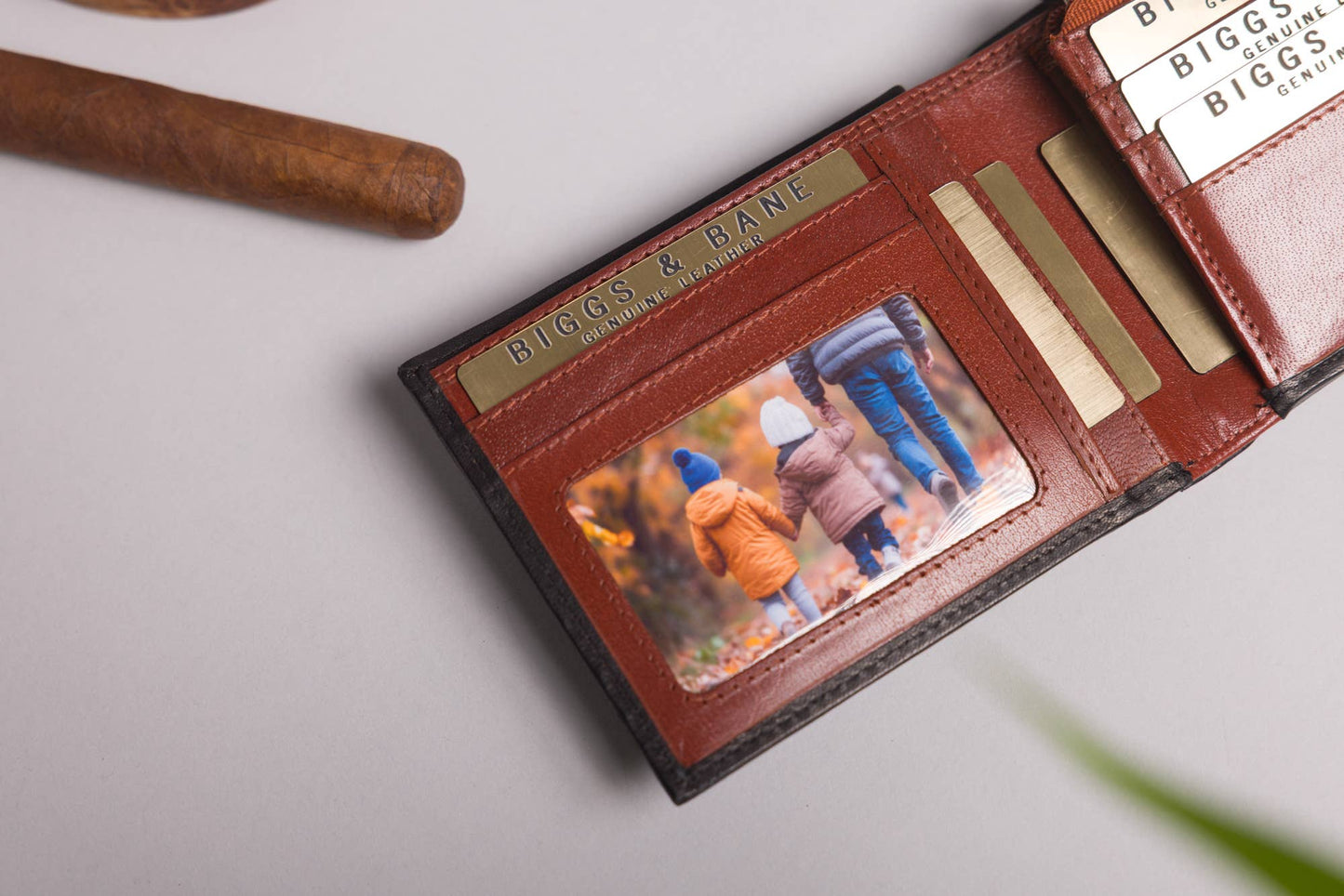 Biggs & Bane Men's Bifold Black & Brown Leather Wallet