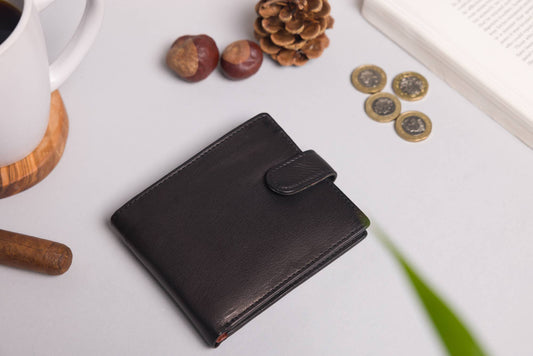 Biggs & Bane Men's Bifold Black & Brown Leather Wallet