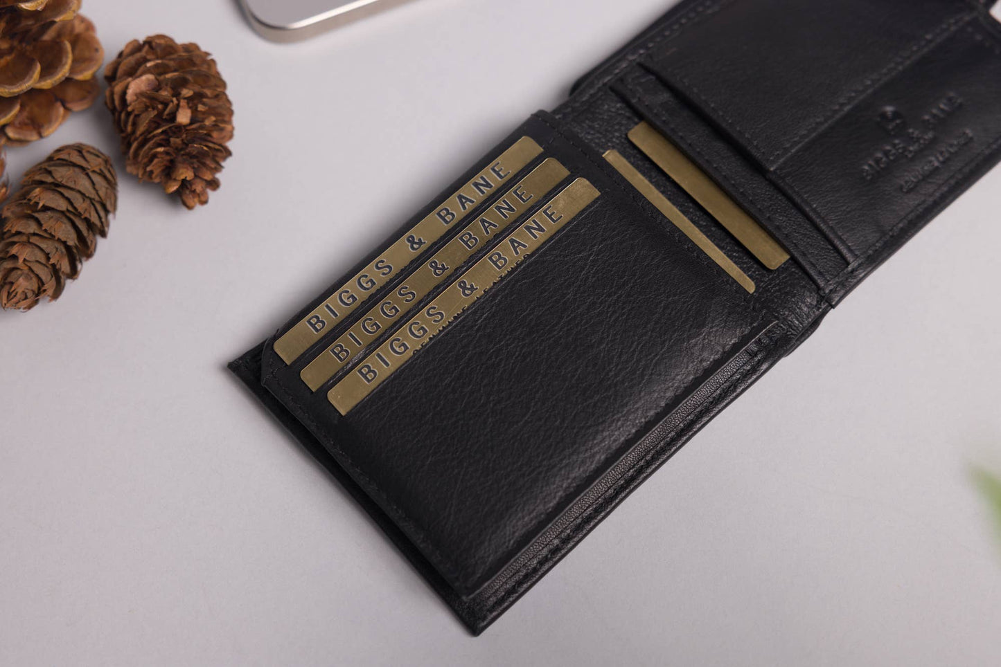 Biggs & Bane Men's Bifold Black Leather Wallet With Tab Coin Pocket