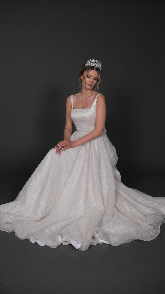 Dılay narrow skirt a line wedding dress