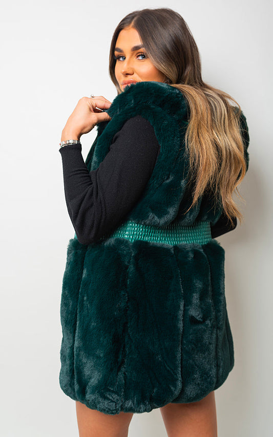 Moda Faux Fur Zip Up Gilet